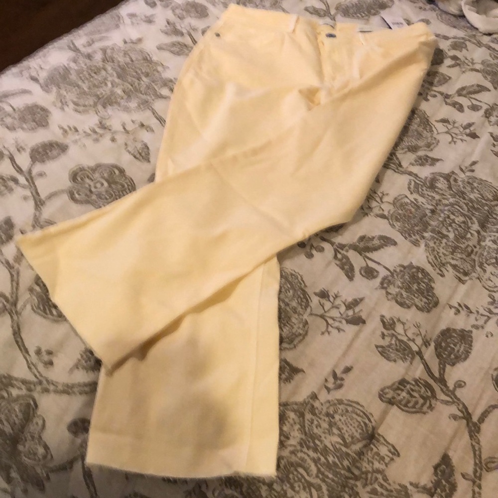 Yellow ankle jeans